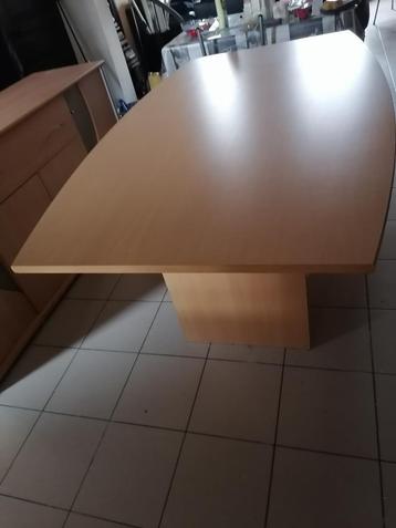 salle a manger, table et dressoir 