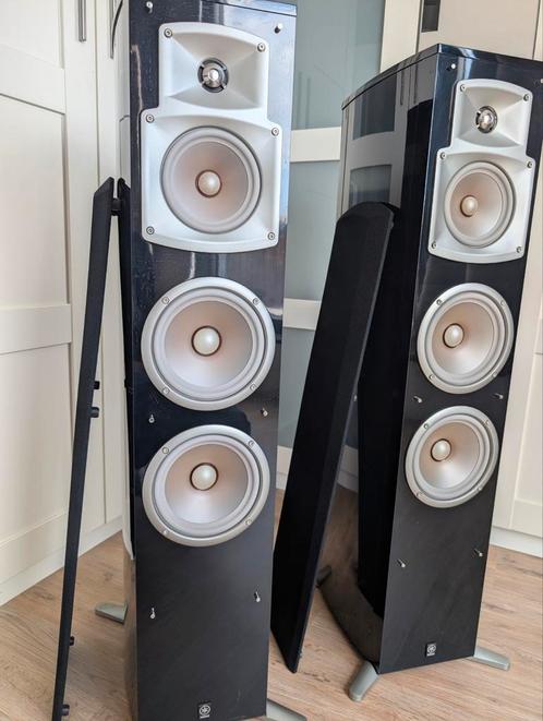 Yamaha NS-555, max 250Watt peak, 3weg systeem, als NIEUW!, Audio, Tv en Foto, Luidsprekerboxen, Zo goed als nieuw, Front, Rear of Stereo speakers