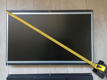 LED Monitor flat panel (x2) beschikbaar voor biedingen