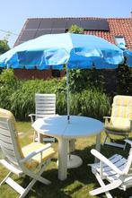 Volledig Tuinset: ronde tafel, 4 stoelen, parasol, Tuin en Terras, Tuinstoelen, Ophalen, Gebruikt, Kunststof, Inklapbaar