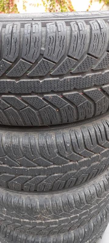 GOLF 7 wielen + winterbanden 215 60 R16 beschikbaar voor biedingen