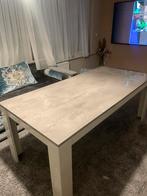 Table à manger + mobilier + 6 CHAISES GRATUITES, Enlèvement