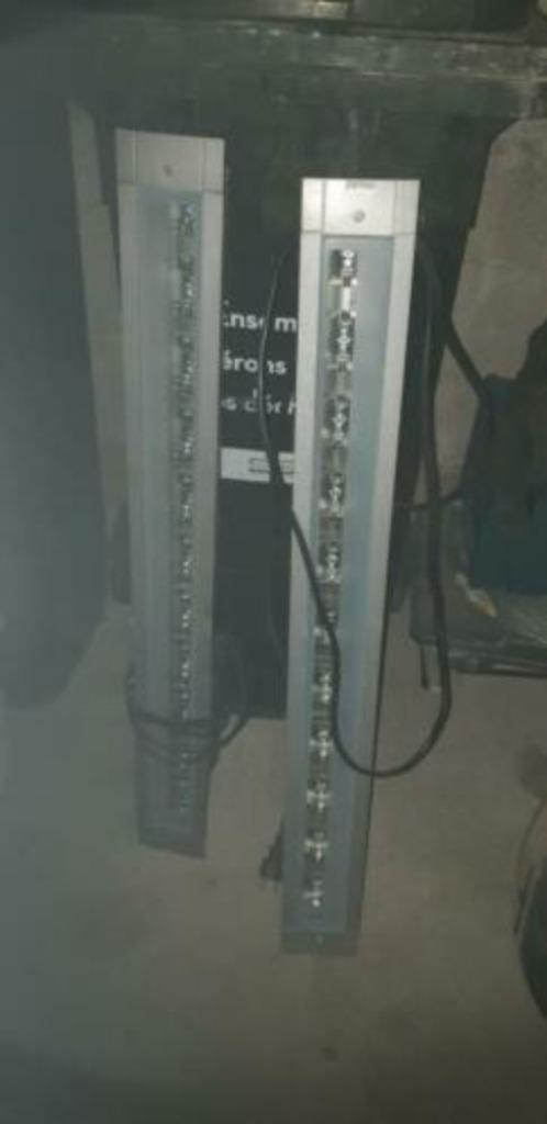 2 rampes de lumière Iguzzini lunealuce incasso ext encastr, Tuin en Terras, Buitenverlichting, Zo goed als nieuw, Vloerlamp, Aluminium