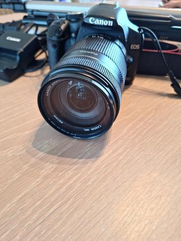 Canon EOS 500D 18-135mm F/3.5-5.6 IS  beschikbaar voor biedingen