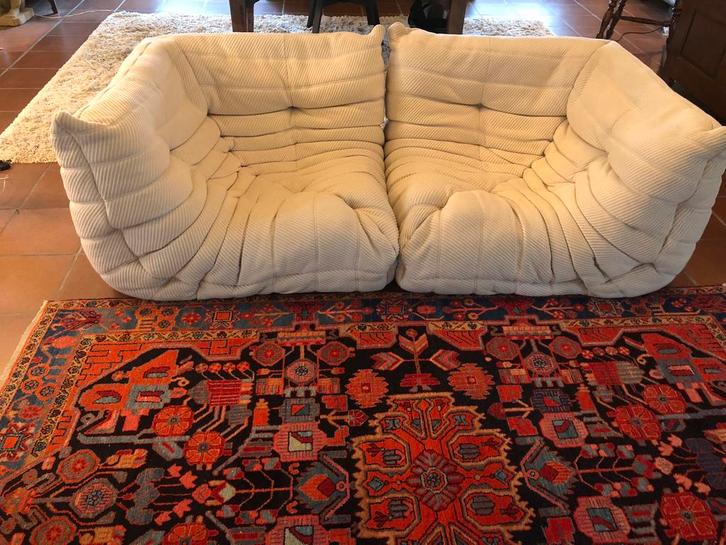 TOGO Ligne Roset, gebroken wit, wol , 2 hoekelementen, Huis en Inrichting, Zetels | Zetels, Zo goed als nieuw, Rechte bank, Overige maten