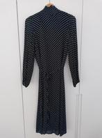 Midi-jurk van ESSENTIEL ANTWERP, Taille 36 (S), Noir, Porté, Sous le genou