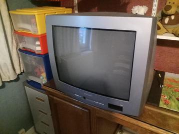 TV. Philips ( beeldbuis ) beschikbaar voor biedingen