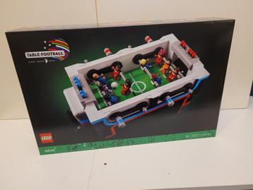 Baby-foot Lego 21337 (Ideals).  disponible aux enchères