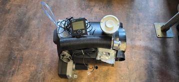 Truma kachel/boiler Combi 4 op 12v-30mB. Komplete set  beschikbaar voor biedingen