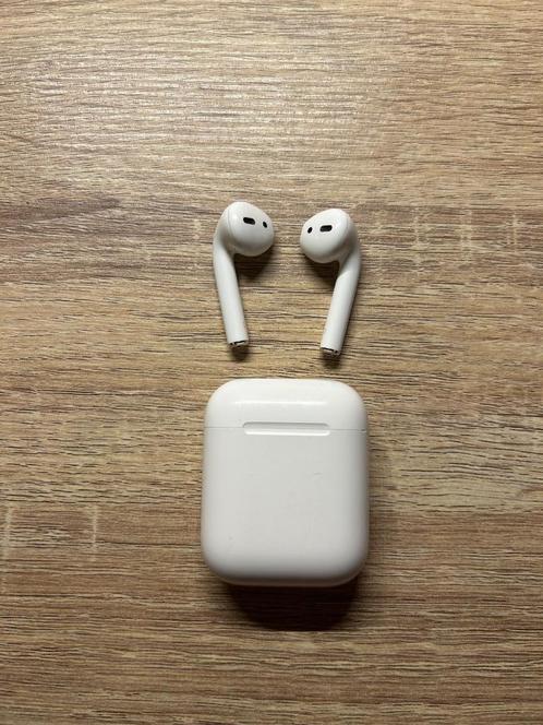 AirPods 2 - In topstaat, Télécoms, Téléphonie mobile | Écouteurs, Utilisé, Intra-auriculaires (In-Ear), Bluetooth, Enlèvement ou Envoi