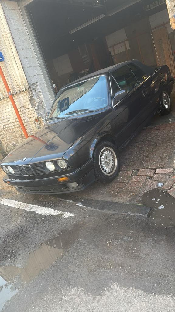 Bmw e30 325i Cabrio, Autos, BMW, Particulier, Série 3, Essence, 2 portes, Automatique, Noir, Cuir, Enlèvement