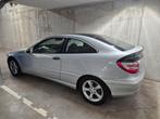 Mercedes sport coupe 180compresor, Auto's, Automaat, 4 zetels, Zwart, 4 cilinders
