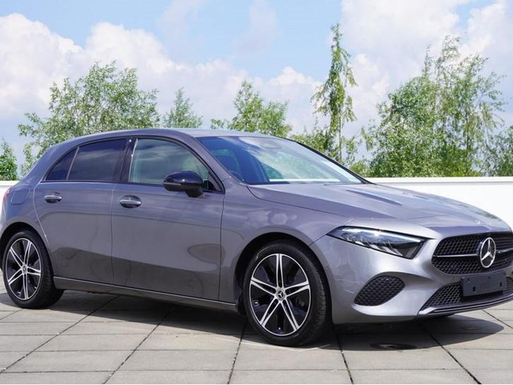 Mercedes-Benz A 100kW 12900km 2023, Auto's, Mercedes-Benz, Bedrijf, A-Klasse, ABS, Adaptieve lichten, Airbags, Airconditioning