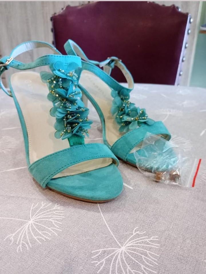 38 Escarpins, Offres d'emploi, Emplois | Nettoyage & Services techniques