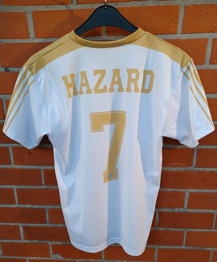 Truitje en broekje Real Madrid - Eden Hazard, Sport en Fitness, Voetbal, Gebruikt, Shirt, Maat XS of kleiner, Ophalen of Verzenden