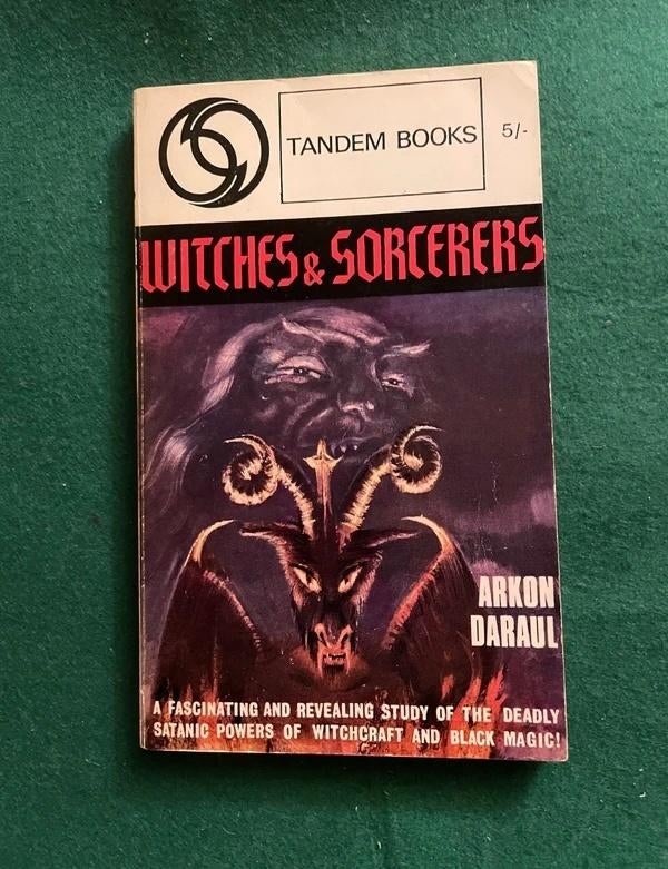 Sorcières et sorciers - Arkon Daraul, Livres, Envoi, Arkon Daraul