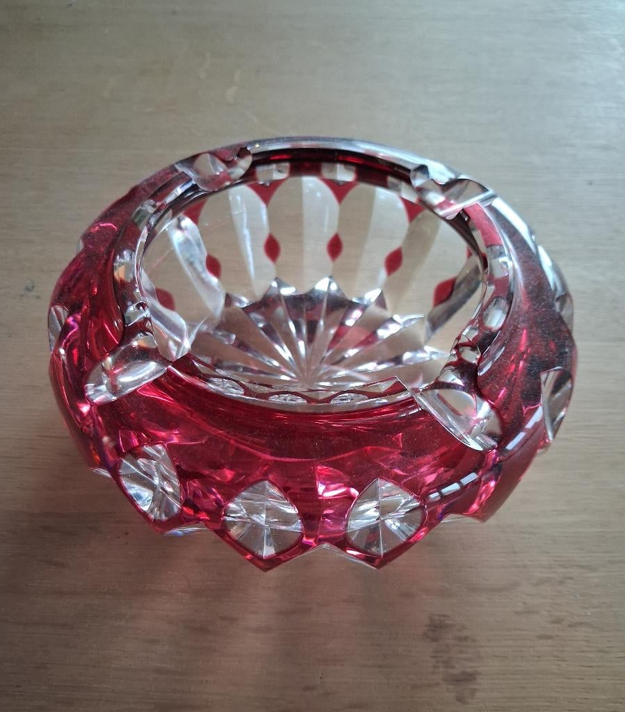 Val saint lambert asbak, Ophalen