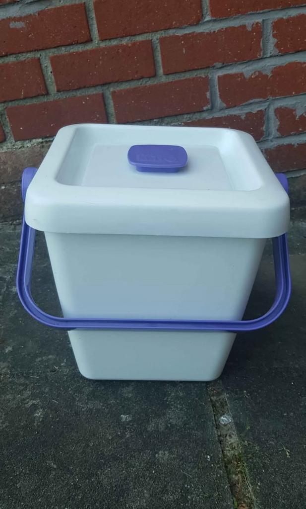 Poubelle pour pampers, Enlèvement, Neuf