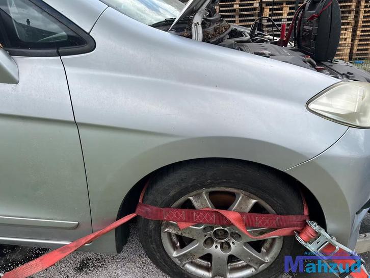 HONDA FR-V zilver rechts voorscherm 2004-2010, Auto-onderdelen, Carrosserie, Honda, Voor, Rechts, Gebruikt