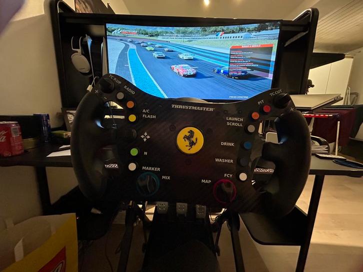 Thrustmaster t300 + ferrari 488 gt3 stuur + 2 sets pedalen, Games en Spelcomputers, Spelcomputers | Overige, Gebruikt, Ophalen