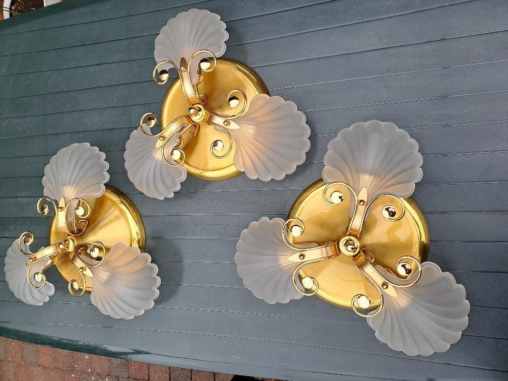 De Knudt Plafondlampen: schelpen, messing en glas, Antiek en Kunst, Antiek | Verlichting, Ophalen of Verzenden