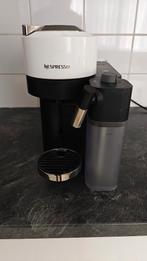DeLonghi Nespresso Vertuo Lattissima Wit ENV300.W, Machine à espresso, Réservoir d'eau amovible, Dosettes et capsules de café