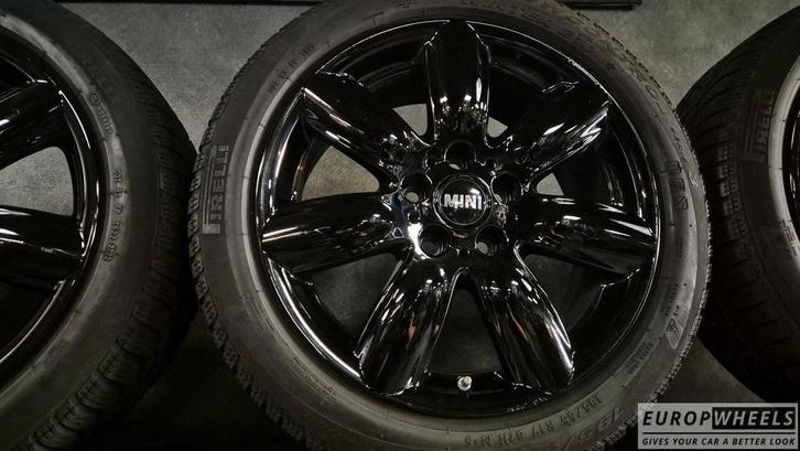 17 inch Mini Clubman F54 F55 F56 JCW 528 Winterbanden ZWART, Auto-onderdelen, Banden en Velgen, Banden en Velgen, Winterbanden