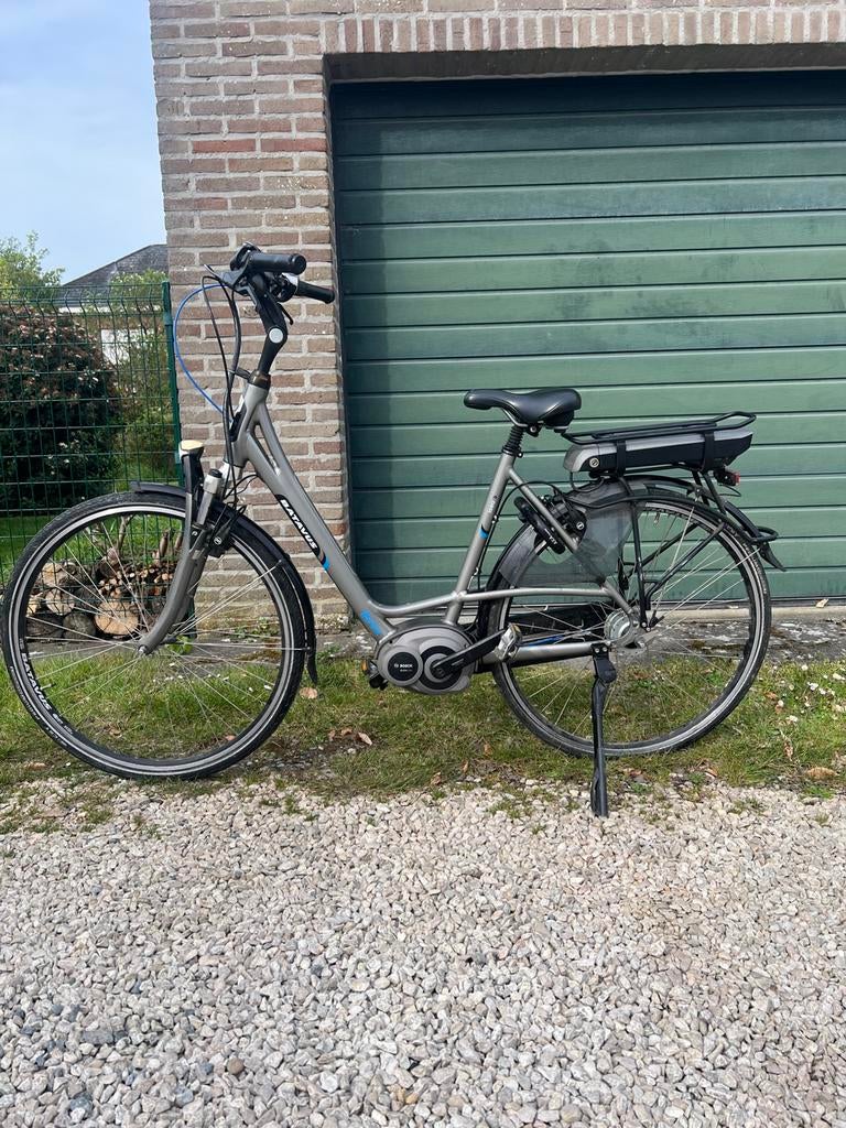 Vélo électrique Batavus avec moteur central Bosch, Vélos & Vélomoteurs, Enlèvement, Comme neuf, Batavus