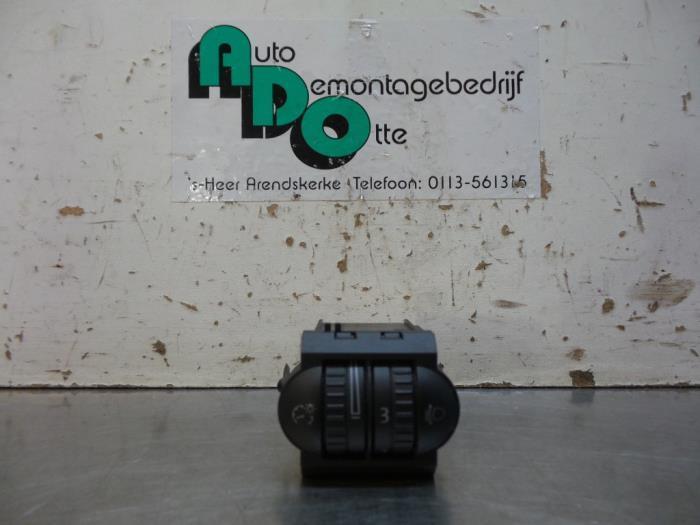 Schakelaar Koplamp Ihv van een Volkswagen Golf (Golf 04-), Auto-onderdelen, Dashboard en Schakelaars, Volkswagen, Gebruikt, 3 maanden garantie
