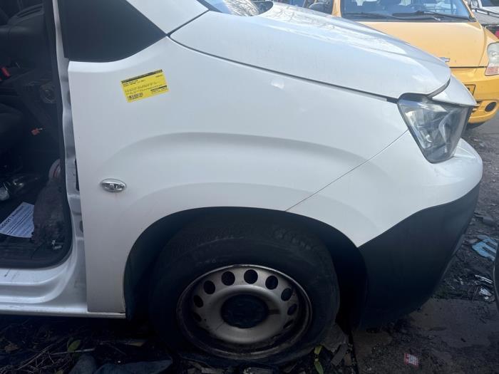 Aile avant droite d'un Peugeot Partner (EWP), Autos : Pièces & Accessoires, Carrosserie & Tôlerie, -, 3 mois de garantie, Utilisé
