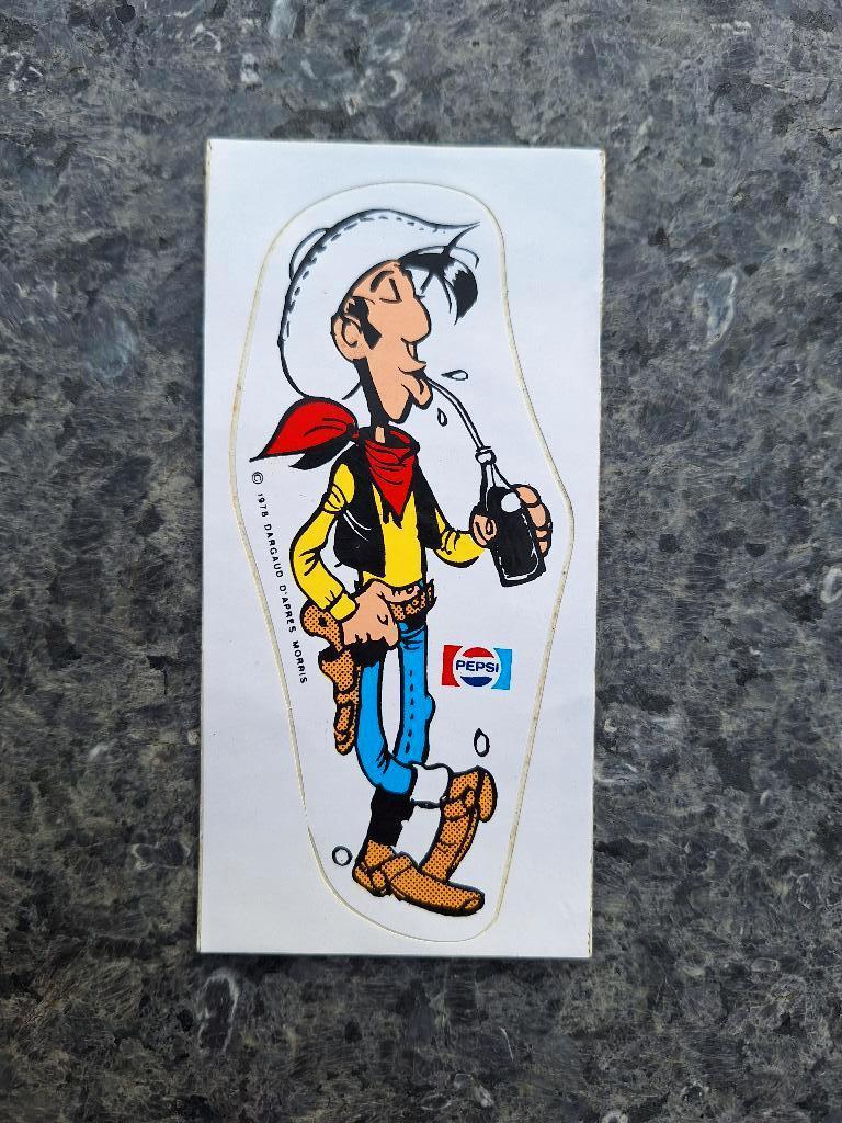 Morris Lucky Luke - Sticker pepsi Luke (1978), Collections, Personnages de BD, Comme neuf, Image, Affiche ou Autocollant, Autres personnages