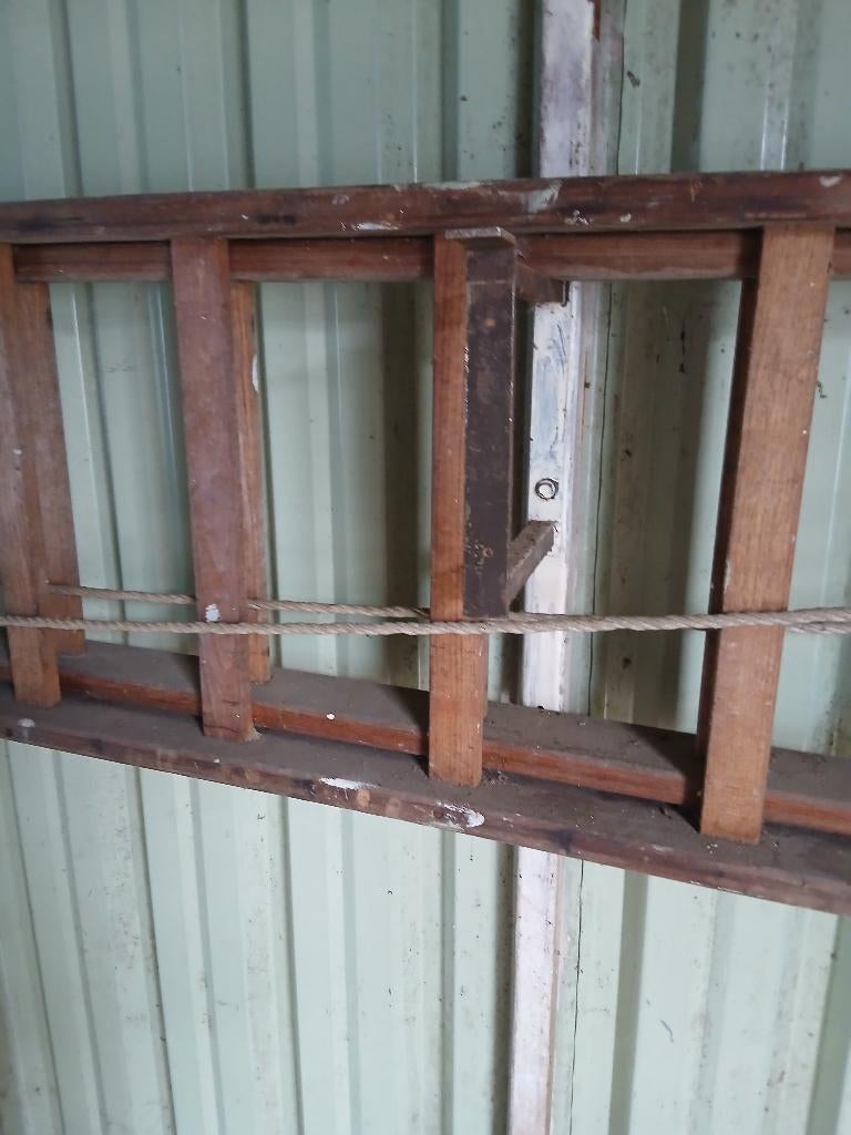 9.m lange houten ladder, Doe-het-zelf en Bouw, Ladders en Trappen, Ophalen, Gebruikt, Ladder, Opvouwbaar of Inschuifbaar