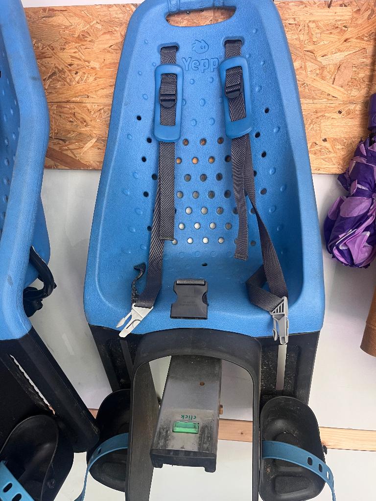 Yepp kinderfietsstoel, Ophalen, Achterzitje, Voetsteuntjes, Yepp (Thule)