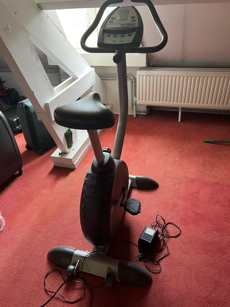 Tunturi hometrainer, Sport en Fitness, Fitnessapparatuur, Ophalen, Zo goed als nieuw, Hometrainer