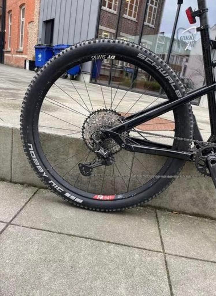 Dt swiss fr541 custom wielset, Vélos & Vélomoteurs, Enlèvement, Comme neuf