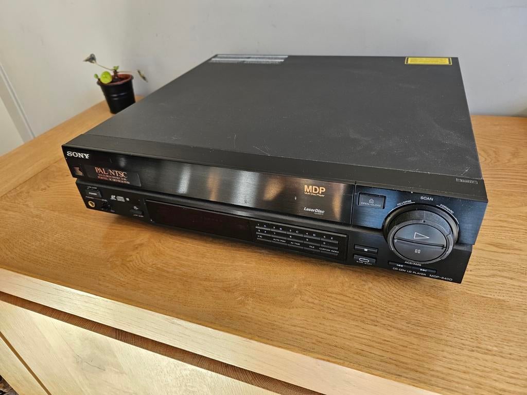 Sony MDP-640D 
Lazer Disc, Audio, Tv en Foto