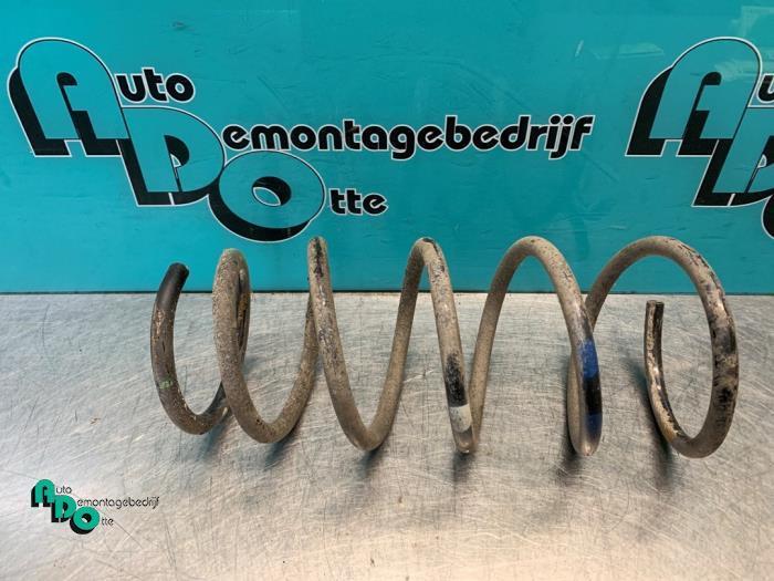 Schroefveer achter van een Hyundai I10 (I10 08-), Auto-onderdelen, Ophanging en Onderstel, Hyundai, Gebruikt, 3 maanden garantie