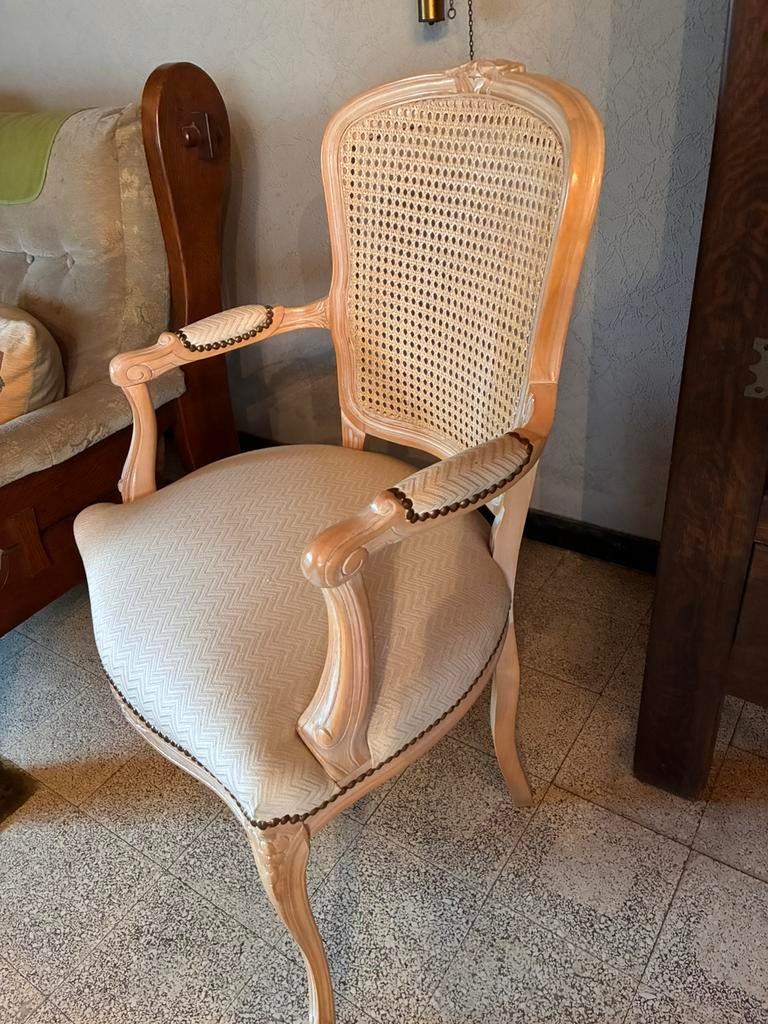 Vinted zeteltje wit Louis XV, Enlèvement