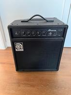 Guitar bass Ampeg, Muziek en Instrumenten, Ophalen, Zo goed als nieuw