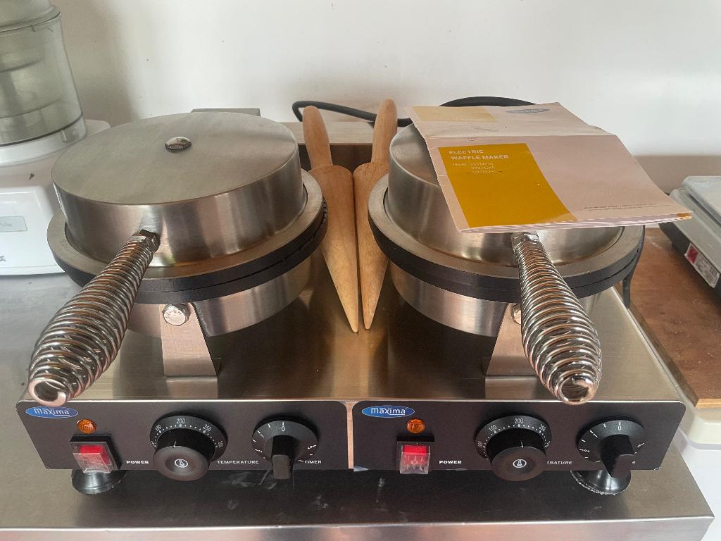 elektrische wafelmaker Maxima ice craem cone DUBBEL, Elektronische apparatuur, Wafelijzers, Nieuw, Ophalen