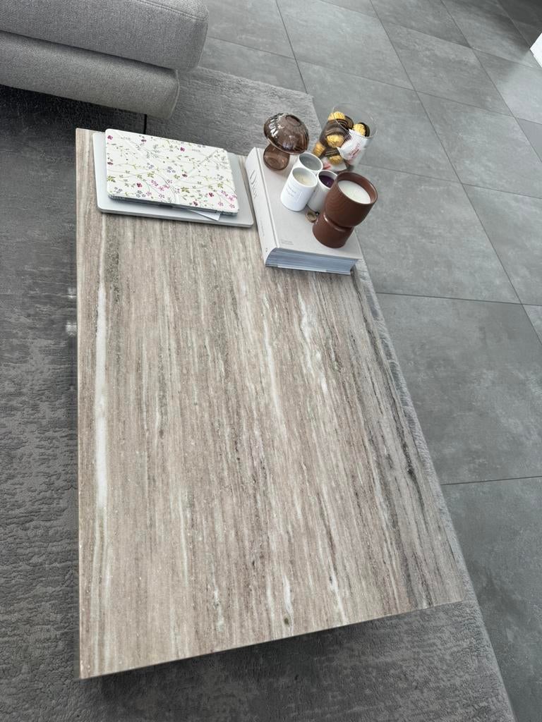 Marmer salontafel van Prenuptia, Ophalen, Zo goed als nieuw