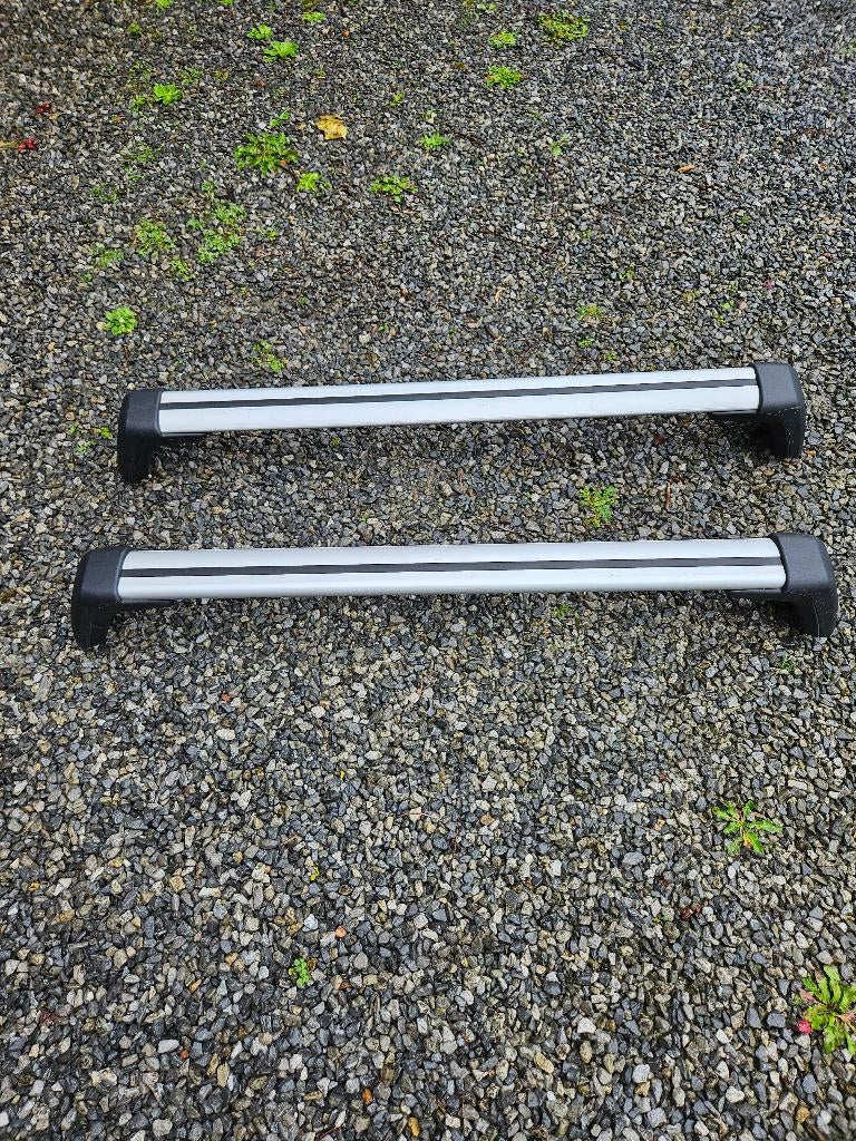 Barre de toit pour une BMW 520d, Autos : Divers, Porte-bagages, Enlèvement, Neuf