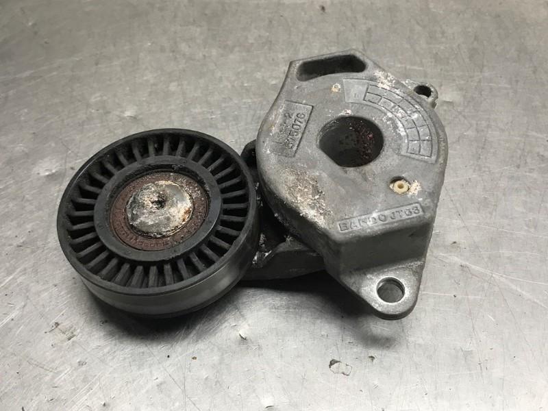 TENSIONNEUR COURROIES MULTIPLES Toyota Verso S, Autos : Pièces & Accessoires, Utilisé, Toyota