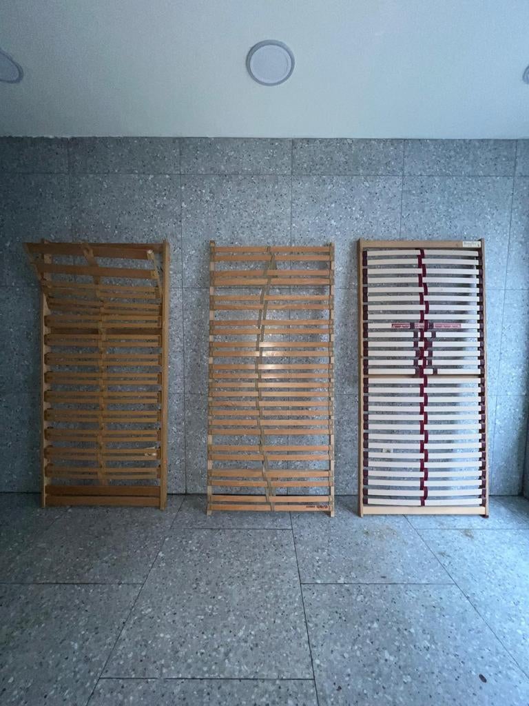 3 lattenbodems 90x200 cm TE KOOP, Ophalen