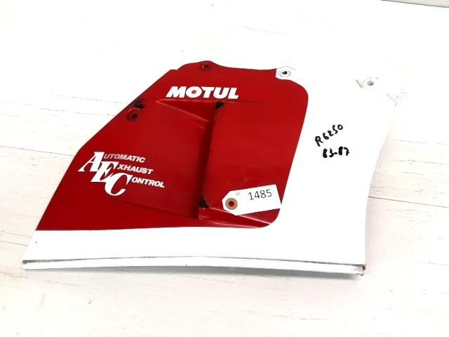 RG250 1983 - 1987 Suzuki Kuipdeel Kuipdeel zijflank D1-52700, Motos, Pièces | Suzuki