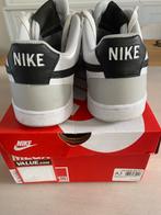 Nike court vision nn snoo greyblackwht zogoed als nieuw,44,5, Enlèvement ou Envoi, Comme neuf