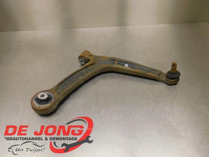 Draagarm rechts-voor van een Ford KA, Auto-onderdelen, Ophanging en Onderstel, Ford, Gebruikt, 3 maanden garantie, Ophalen of Verzenden