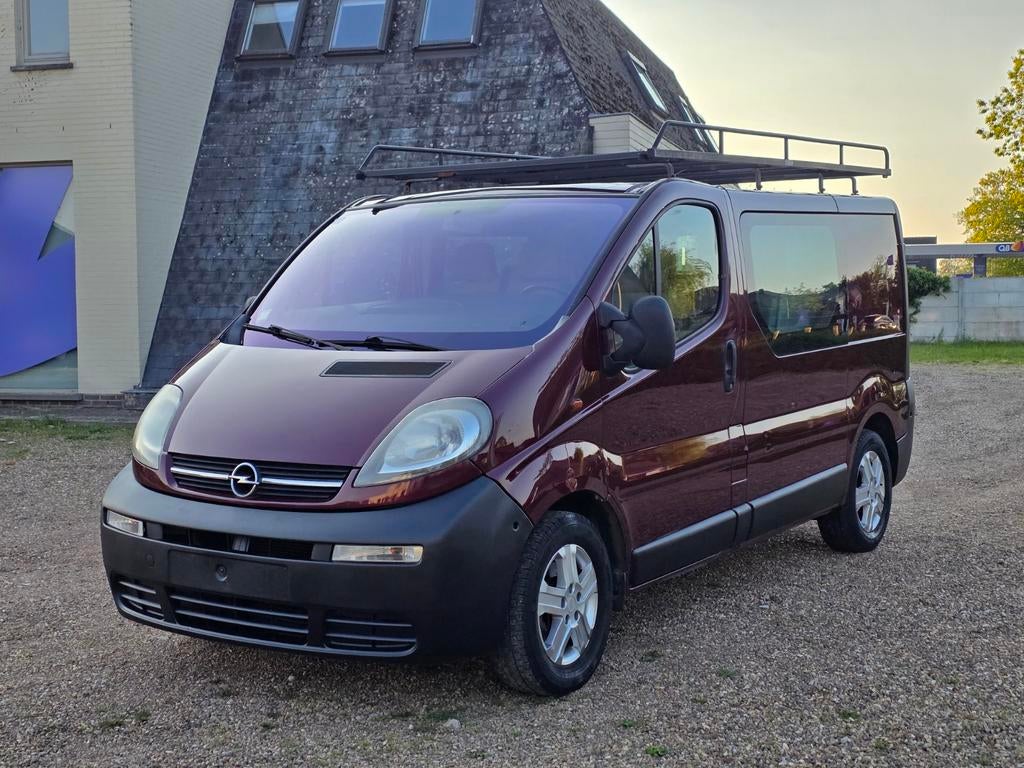 Opel vivaro 1.9dci dubbele cabine airco gekeurd voor verkoop, Auto's, Bedrijf, Te koop, Opel