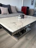 Table base en marbre, Enlèvement