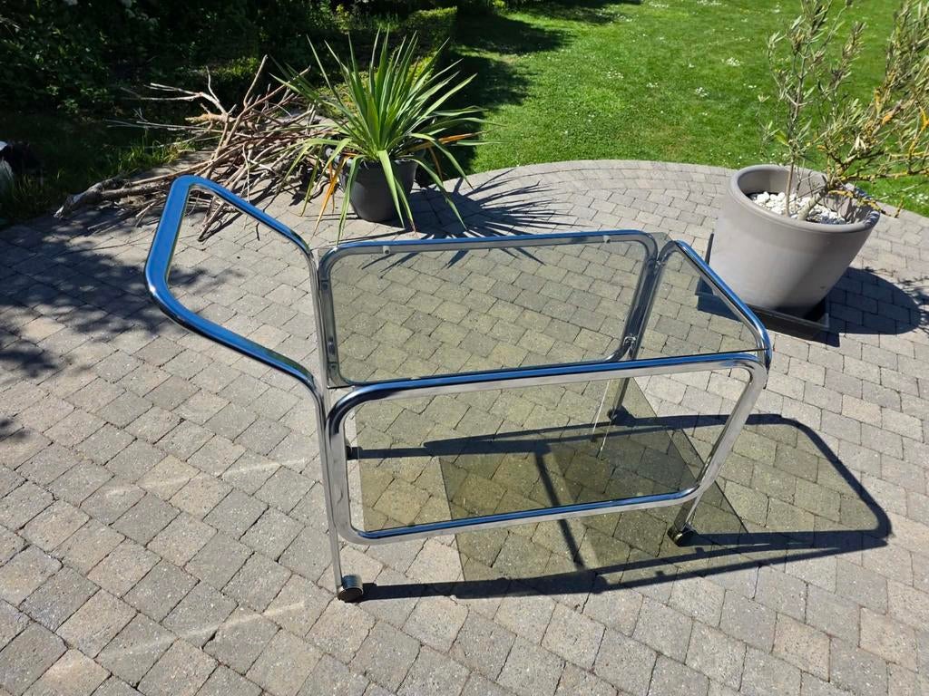 Desserte en métal tubulaire et verres fumés années 70, Enlèvement